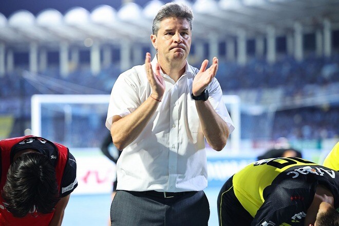 壮絶な打ち合いは４－４痛み分け、柏指揮官は“４戦連続ドロー”をどう見る？「価値がある勝点１ではあるが…」