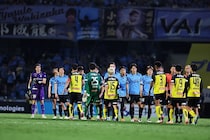 “リアリスト”川崎と“ロマンチスト”柏の４－４の熱戦に感じた大きな興味。カウンター主体の川崎と美しい柏はスタイルを貫くのか