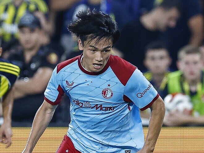 「PSVにもアヤックスにも、あんなストライカーはいない」７戦６発の上田綺世に識者から称賛の嵐！ ファン・ペルシ監督も絶賛「今まさに最高のパフォーマンスを見せている」