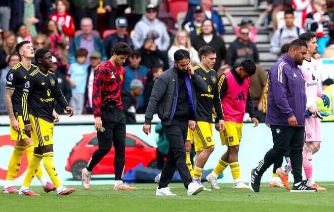 「崩壊を待っているだけ。もはやユナイテッドではない」英雄ルーニーが“魂なき”古巣をぶった斬る！同い年アモリムじゃ無理「全く期待できない」