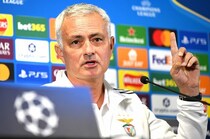 「失望と疑念の時期はあった」“帰還”モウリーニョ、愛するチェルシーをストレートに語る！「ECLはビッグクラブにとって容易。CWCは…」