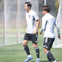 久保建英からのメッセージを胸に。189センチのレフティCBが、スペインで得た経験をU-20W杯の舞台で示す【現地発】