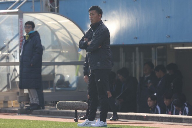 「皆実のために」会社を辞めて教壇へ、そして全国へ――母校・広島皆実を率いる上田貴典監督の原点【選手権】