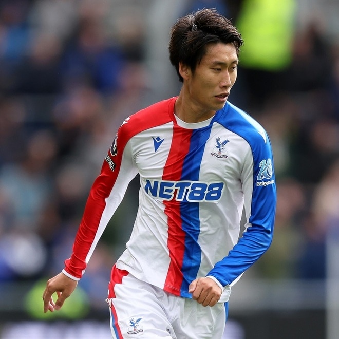 「え？もうこんなにできるの？」日本サッカー界にもたらされた“朗報”！故障離脱中の森保ジャパン主力、長友佑都＆元10番との砂浜トレを公開！「偉大なる師匠達」との３ショットに反響！「豪華すぎる」「感極まりました」