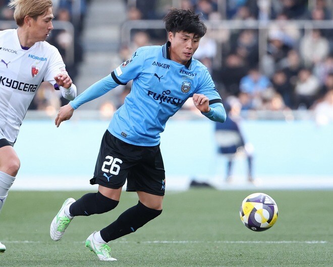 「過去一衝撃的な移籍」「朗報は突然やってくる」柏がフロンターレ生え抜きの24歳MFを獲得！「レイソルで才能を開花させてくれ！！」「予想もしてなかった」など反響