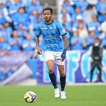 「きたー！」「補強がエグい」J２初参戦クラブに元日本代表FWが加入！「覚悟を感じる」「ゴール量産期待」など反響