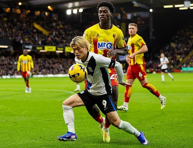 「パスを前に出せない」「とにかく動きを見てくれ」３か月ぶり先発も…まさかのリーグ無得点が続く古橋亨梧に現地ファンが同情「不満を感じても不思議じゃない」