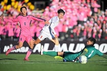 神村学園“９番”が大活躍！ 日大藤沢に４－１完勝。流経大柏は大津に２－１で競り勝つ【選手権・準々決勝】