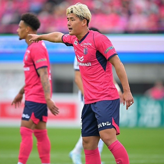 パリ五輪代表CBがRB大宮に完全移籍。J２優勝＆J１昇格を成し遂げるため「自分のすべてを出して戦います」