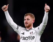 途中出場からわずか５分で劇的同点弾。フルアム30歳MFの「えげつないシュート」にファン驚き「異次元すぎる」「これは凄い」