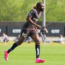 「残念ながら今シーズンは活動を続けることができません」41歳“ウタさん”がJ２初参戦クラブを退団「さらなるご発展をお祈りしております」