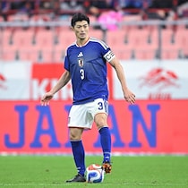 「相変わらずかっこいい」34歳の日本代表DFがオフショット公開！ NBAとNFLの観戦を楽しむ姿にファン注目「いい笑顔ですね～」「羨ましい」