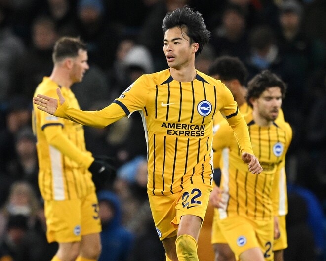 「えぐすぎて笑っちまう」「バケモンや」日本の朝に飛び込んだ“朗報”！強豪を沈めた三笘薫の驚愕弾に列島熱狂！「まじでレベチ」「キャノン砲やん」