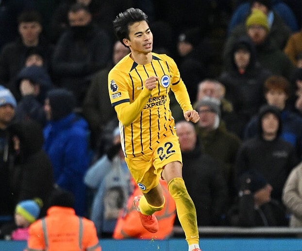 「ミトマがシティを痛めつけた」強豪マンCを粉砕!鮮烈ゴラッソの三笘薫を英国メディアが絶賛!「美しいシュート」「まさに洗練されたプレーだ」