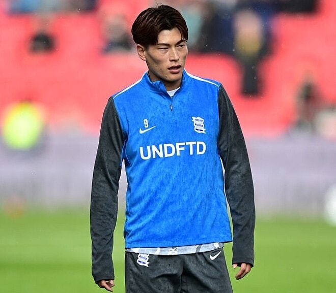 「今から15点は決めるんじゃないか」日本人エースが名門に電撃復帰か！宿敵OBは戦々恐々「１年前に去ってから、悪夢に苦しんだが…」