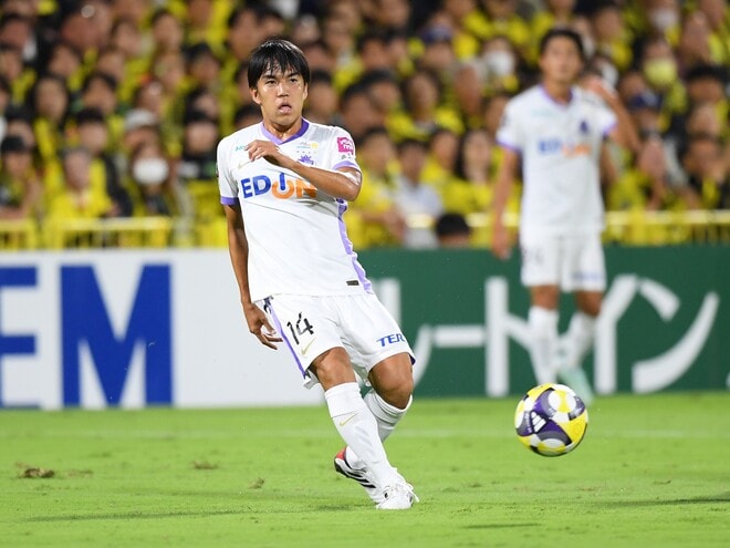 「大きなインパクトを残した」ドイツで新天地デビューを飾った23歳日本人MFに独大手紙が期待！「獲得したがった理由をすぐに証明」