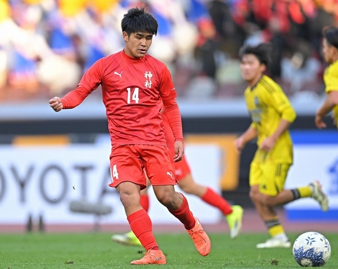 中村俊輔は「ボールを持っていない時」に着目。神村学園“14番”は何が凄い? 城彰二は「自由自在に操れますから」と称賛【選手権】