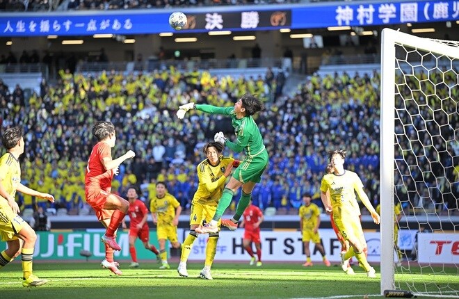 「本当の話なのか？」「想像を絶する」選手権決勝の“６万人超え”に韓国メディアが驚愕！「韓国代表の試合でも３万人なのに…衝撃だ」