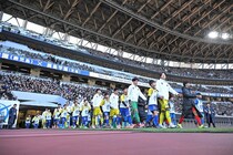 「表情がとても良い」「美しい」“６万人超え国立”入場シーン、高校生たちの嬉しそうな笑顔が話題！「めちゃくちゃ楽しそう」【選手権】