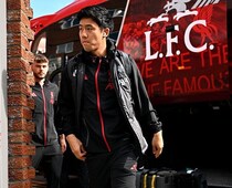 遠藤航が突然のベンチ入りで現地騒然！ 指揮官は前日会見は何だった？「ここ数日で練習を始めるかも…」