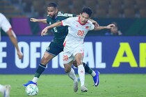 「全年代を通じて初」ベトナムが快挙！ 開催国サウジ撃破など全勝でグループ首位通過、母国紙は“史上初”を強調「９点満点という絶対的な成績」【U-23アジア杯】