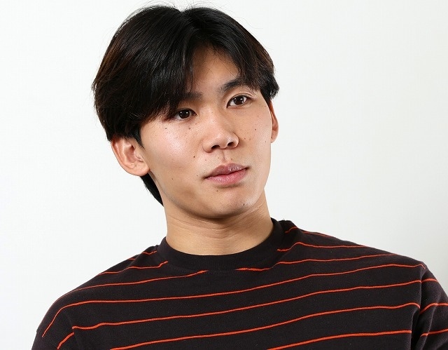 「今考えたら結構ターニングポイント」小６での決断、南米での経験、ガルナチョの記憶…22歳のファイターが非本職でドイツ古豪の主軸を担うまで【松田隼風インタビュー】