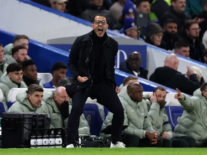 チェルシーのロシニア新監督が見せた前指揮官とは異なる振る舞い。ファンの懸念は…【現地発】