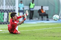 「は？ 18歳!?」PK戦で２本止めた！ ガンバ守護神の圧巻セーブをファン絶賛！「神がかってた」「将来のA代表ですな」【U-23アジア杯】