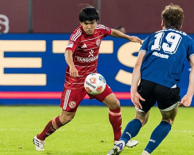 ガツンと奪う、鋭い縦パスも通す！ ドイツ２部デビューの23歳日本人MFに新天地クラブも一目惚れ「心を奪われた」