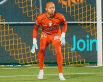 なんとか１部残留→現在２位！日本人８選手を擁する欧州クラブが大躍進！森保J守護神が感じる手応え「今日は自分を褒めていい」「調子に乗らず…」