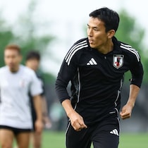 日本代表での活動を本格化！長谷部誠コーチがフランクフルトから“一時離脱”でW杯の準備へ「成長をさらに前進させたい」