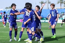 「日本強すぎ」「よく勝ち切った」韓国下し決勝進出！ 死力を尽くした若き日本代表の戦いぶりをファン称賛「次も勝って優勝だ！」【U-23アジア杯】