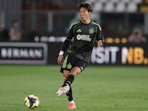 「失敗として去った」PSMで高評価だった日本人DF、まさかの出場１試合で名門退団に現地メディアは困惑「半年でどん底に落ちたと…」