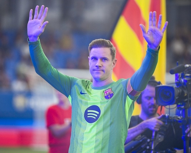 「正直なところ複雑な気持ちです」バルサ守護神がジローナへレンタル移籍。SNSで想い伝える「たくさんの思い出や感情が胸にこみ上げてきます」