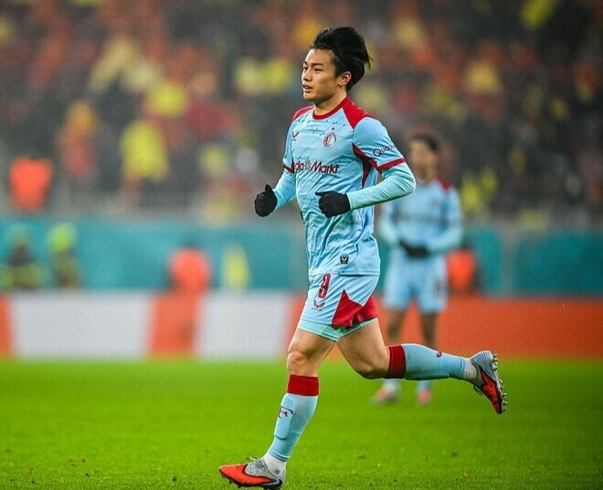 「日本サッカー史上最高のストライカー」の称号に近づいている27歳はなぜ欧州でゴールを量産できるのか　「他の追随を許さない」のが…【小宮良之の日本サッカー兵法書】