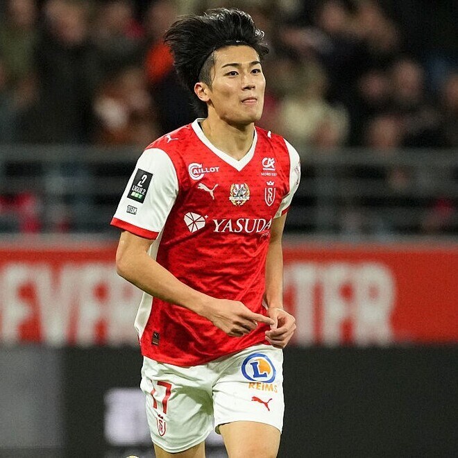 「うわ～国宝になるようなふたりのイケメン」日本代表MFと五輪金メダリスト、高級ブランドのファッションショーで“対面”にSNS反響！「なんだこの神ショット」「兄弟に見えます」