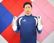 バイエルンに所属する日本代表DF伊藤洋輝が語るスパイク選びのこだわり「フィット感は大事にしている」