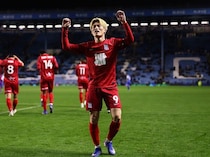 待望のリーグ初得点で評価急上昇か！日本代表FWの獲得に“ライバル”が関心と報道「障害となっているのが…」