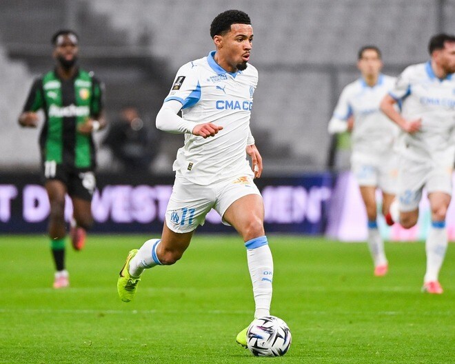 「スーパーすぎる」「流石の一言」18歳逸材が魅せた！ アーセナルからマルセイユへ期限付き移籍→翌日に即ゴール！ 鮮烈デビュー弾にファン驚嘆