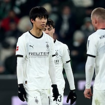 「グラッドバッハに希望を与えた」チームは３失点も…加入後初先発の日本代表DFをドイツ大手紙が称賛。指揮官も「非常に満足している」