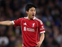 「信頼の男」「正真正銘のフットボーラーだ」右SBで“緊急出場”の遠藤航を英メディアがチーム最高評価！「長期のベンチ生活にもかかわらず試合勘も鈍っていない」