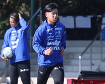 鹿島育ちの20歳MF小倉幸成は、なぜ岡山を選んだのか。昨秋の練習参加がきっかけ「本当に成長できる環境、それは龍之介が示してくれた」
