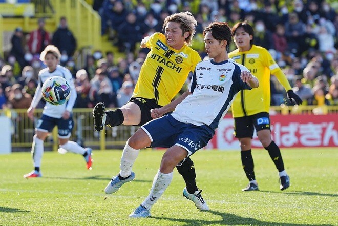 柏が中川＆久保弾でちばぎんカップ連覇！ 17年ぶりJ１帰還の千葉を２－１撃破！