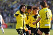 「こんなのIJやんけ」SNS騒然の一撃！ 柏MFがちばぎん杯で決めた“完璧すぎる左足弾”に「スーパー！」「美しい軌道」の声