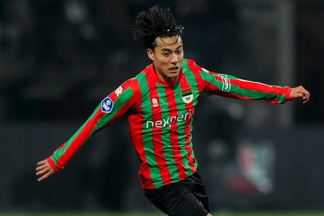 「どうなるかは後で分かる」躍動を続ける“評価急上昇中”22歳日本人が去就に言及！ クラブ専門メディアは「今シーズンの重要人物」と絶賛