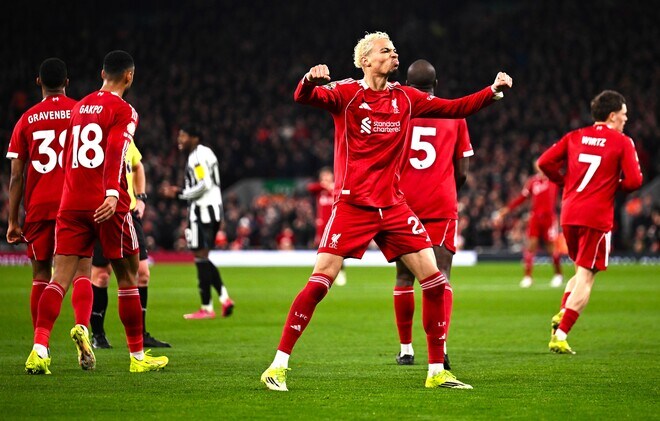 「彼を見る度に思い出す」リバプール英雄ジェラードが、今をときめく23歳後輩と重ね合わせた元Jリーグ戦士は？「共通点が多い」