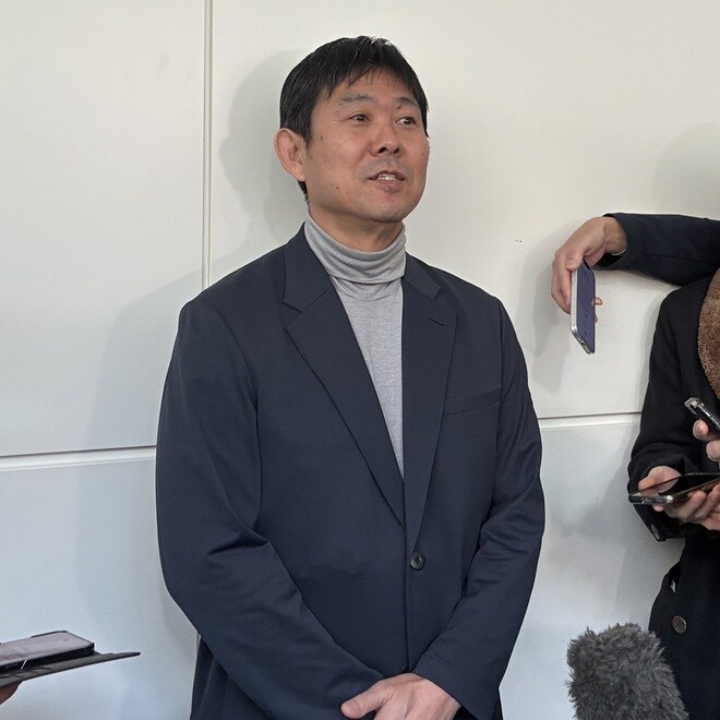 「チームの攻守の中心」森保監督が超名門クラブへの移籍注目の22歳MFを評価!3月の日本代表招集については…