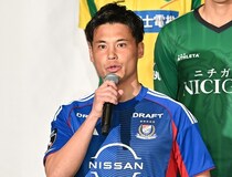 「青春時代を一緒に分かち合った仲」マリノスFW宮市亮、五輪金メダル候補の元クラスメイトから強い刺激。弟と広島捕手は引退…想いを背負って新シーズンへ
