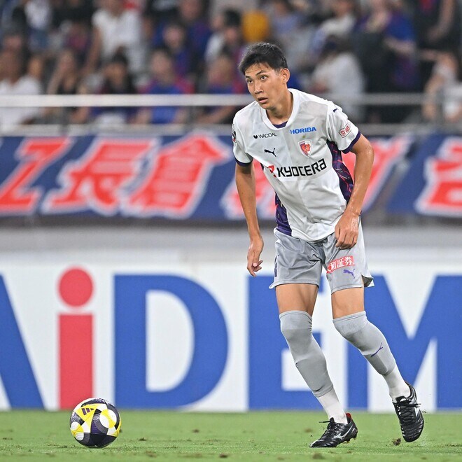 「20分から25分間のプレーは十分に可能」４日前にドイツ１部クラブ加入の日本人FWが早くもデビューか？ 指揮官が言及「ベンチ入りは確実」