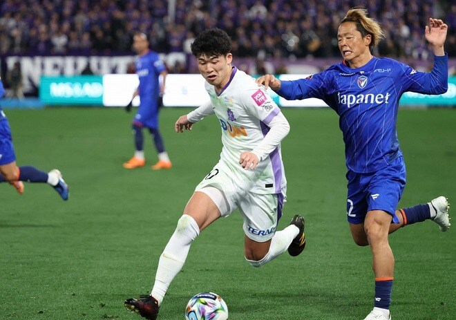 広島が開幕戦で盤石な試合運び! 中野、鈴木、川辺弾、昇格組・長崎を粉砕する3発快勝! J1百年構想リーグで白星発進